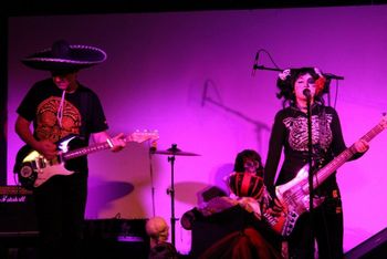 Queen Bee's December 2011 04
