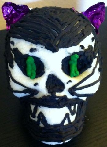 2013 Sugar Skull 09 "Black Cat"

