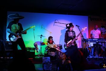 Queen Bee's December 2011 03
