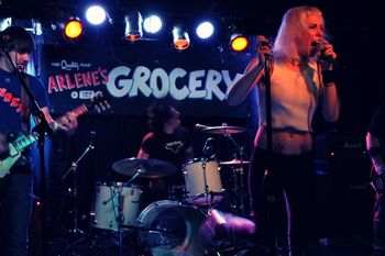 ARLENE'S GROCERY NYC  Yale Goodman Photography
