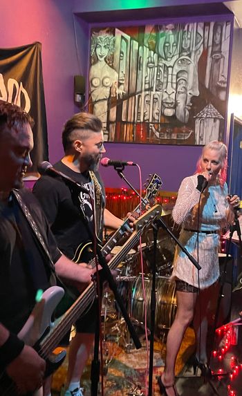 DOMINIE'S ASTORIA 11TH ANNIVERSARY
