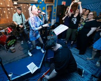 Otto's Shrunken Head, NYC - photo by Scott Stanger
