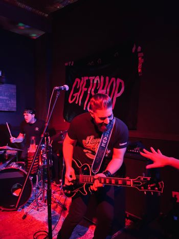 Shilalagh Tavern, Astoria - NicVan7 Productions
