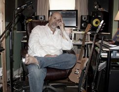 Scott_Evans-Studio_Shot_from_CDSmall
