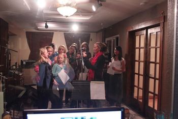 Lynn Patton and cast in room 1
