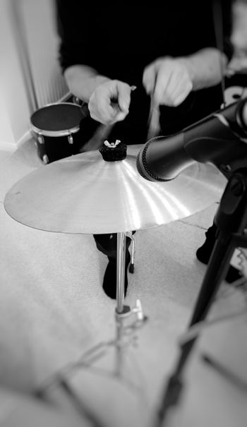 Malcolm playing some brushed cymbals. Photo by Mark Gatland.
