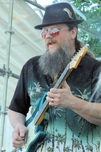 Garages Blues Jam with guest Noah Bell