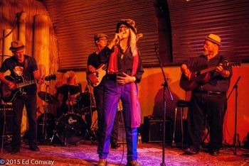 Lonesome Val at the Hangar, Troy NY What a joy to play this date with Val Haynes, Todd Nelson, Al Kash and James Alanson Kirk

