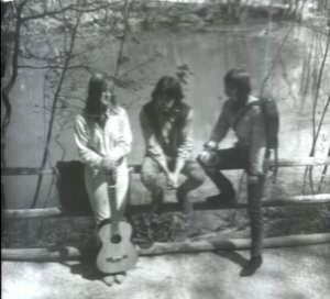 Photo of Freya (right) with Rick and Kim by host, Reinhard Worbs, Hamburg, Germany
