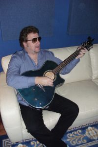 recording-steve-vocals-01-05-12-012
