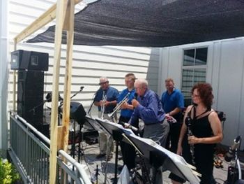 Gene_Patalik_singing_with_CATS_20131
