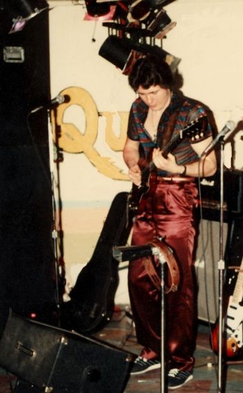 DONALD DEAN Live @ "The Rock Quarry" Grandview Plaza, Kansas.
