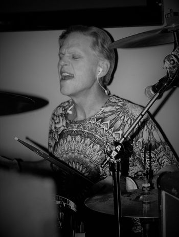 Howie grooving.
