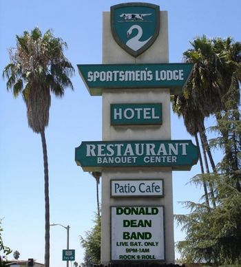 SPORTSMEN'S LODGE In Studio City CA.
