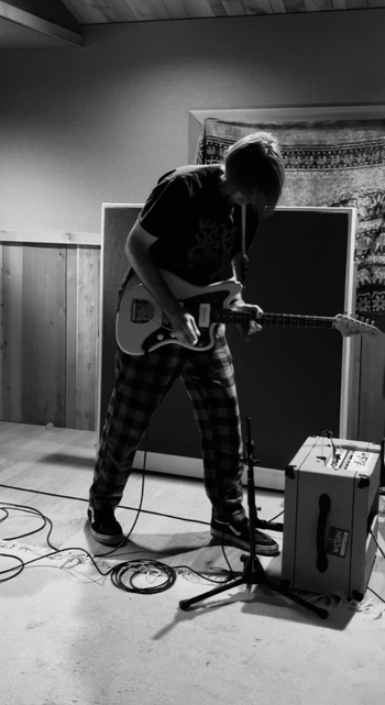Julia - Day One. Derek's tracking on his Wildwood Guitars custom Jazzmaster
