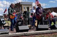 Les Kerr at Blooming Arts Festival