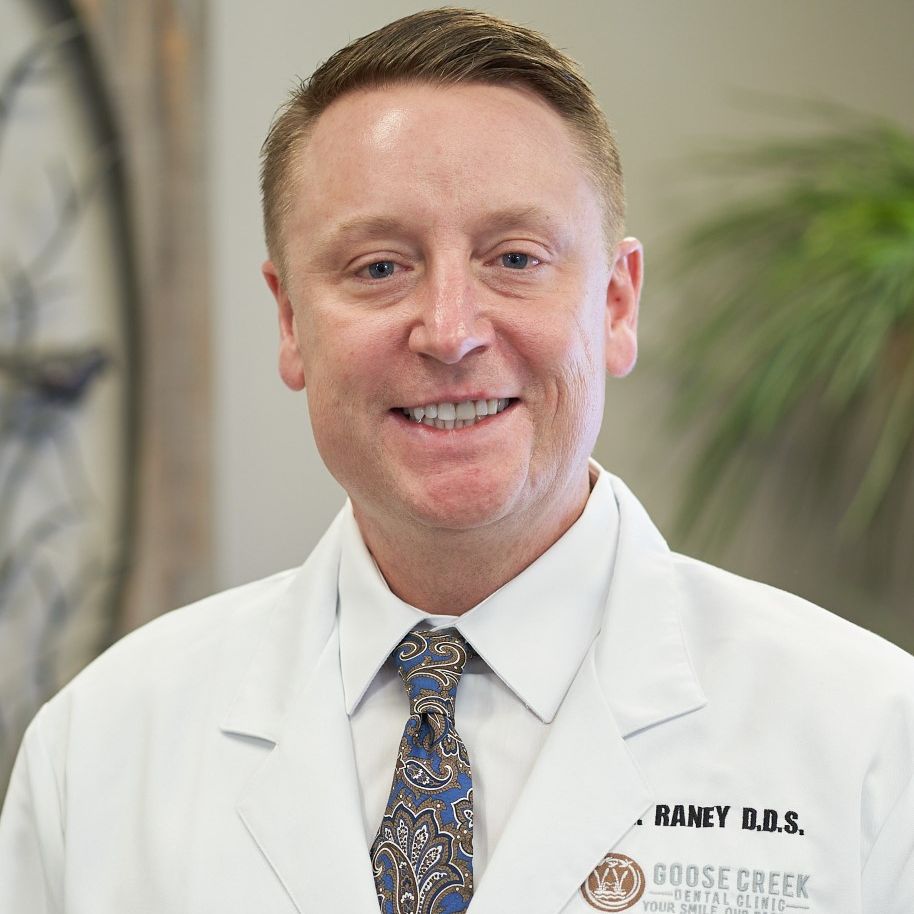 Portrait of Dr Rick Raney,