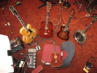 Solo guitar at Chez Renee!