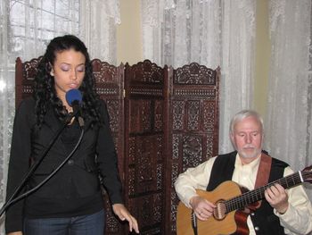 rehearsing at mi casa.
