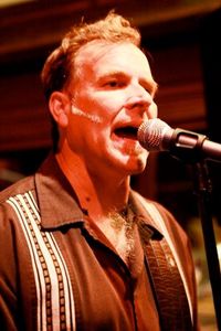 Doll Hut Chad Carrier Acoustic