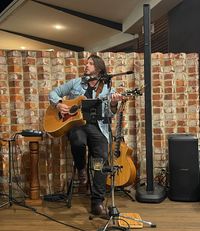 PEVERALL LIVE at Byford & Districts Country Club!!
