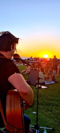 Troy PEVERALL Live: Dinner at Dusk