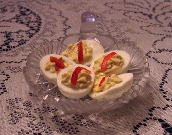 Hummus Not-Deviled Eggs
