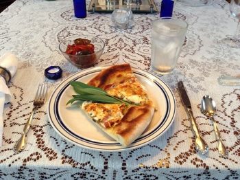 Sage & Prosciutto Pizza with Heirloom Tomato Salad
