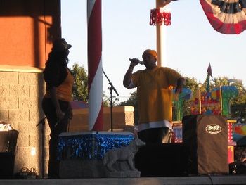 2009 DIXIE CLASSIC FAIR performance by J.O.T. aka GRANDE GATO & MS. CRYSTAL aka BONITA SENORITA.
