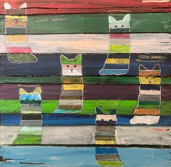 6 Stripy Kitties on a Square Wooden Pallet
