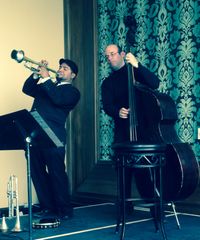 JOEY STRUMS & VICTOR DRUMS - JazzPopDuo