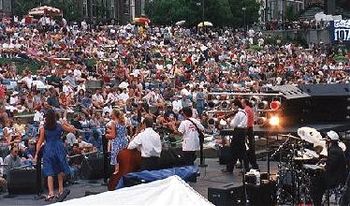 BadaBingin' on the river, 4th of July- Nashville, TN-A pretty regular gig, opening for the Nashville Symphony!
