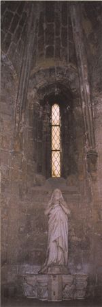 Ancient Monastery Alcove – Lisbon
