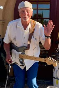 Orvil Ivie playing smooth jazz/Santana music solo at The Redgate Winery!
