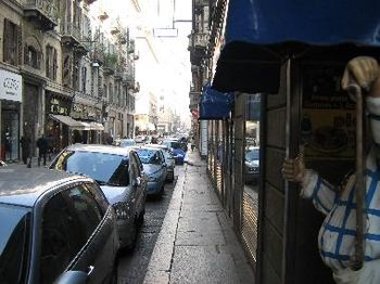 typical street in Torino by our hotel
