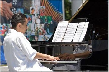 Hans Stern, piano, June 2006
