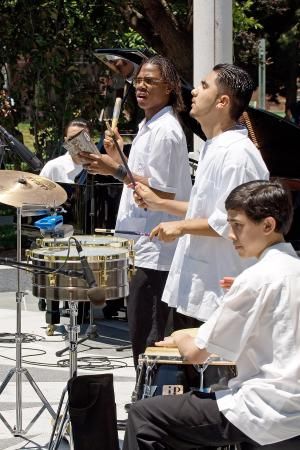 Rockin' rhythm with Darcell Epps, Erik Stern, Remi Spiro
