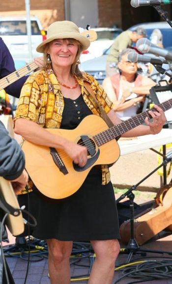 Allegra at Mill Valley Plaza
