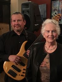 Seits & Sounds play Valentine's Day Music at Givens