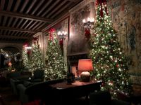 Biltmore Christmas Candlelight - Traditional Christmas Carols