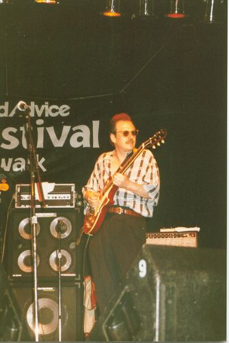 Ronnie Earle
