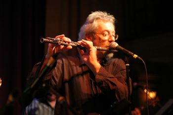 Don "Mothership" Baraka (Tenor Sax & Flute) Mothership is an accomplished musician who's been sharing his vibe with the San Francisco music scene for over 40 years. He's best known for his amazing saxophone solos. On all Bingtones tracks he captures the true essence of each song. Contributions: Performed on all The Bingtones CDs. Sax Solo: "Wait Another Moment" "Old Soul Music" "Turn & Walk Away" "Wonder" "Worlds A Changing" Flute Solo: "Something For Mom" Band History: Red Archibald Band Cool Fire
