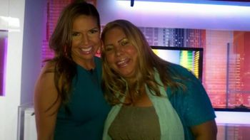 CON FERNANDA KELLY Conductora de LANZATE
