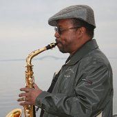Dennis Coleman performing on Zoom