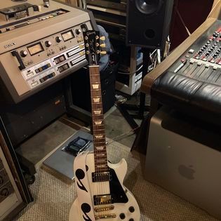Phil's electric guitar during Critical Misunderstandings On The Precipice sessions.
