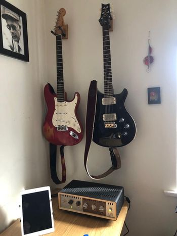 John Findlay's gear and set-up as he contributes electric guitar to all 14 songs from his Toronto studio: Critical Misunderstandings on The Precipice album sessions.
