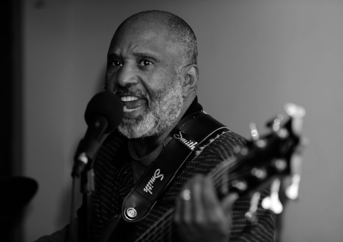 Jesse Powers, bass & vocals
