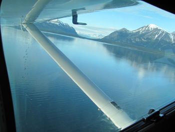 Banking around to head toward the glacier
