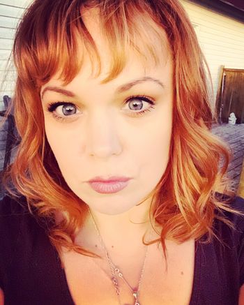 Allison Crowe - selfie 2020
