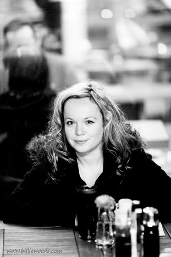 Allison Crowe - Mampf, Frankfurt, Germany - Billie Woods Photography
